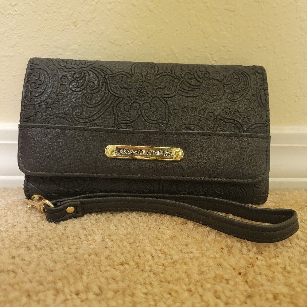 Brand New Black Leather Stone Mountain USA Wristlet Wallet